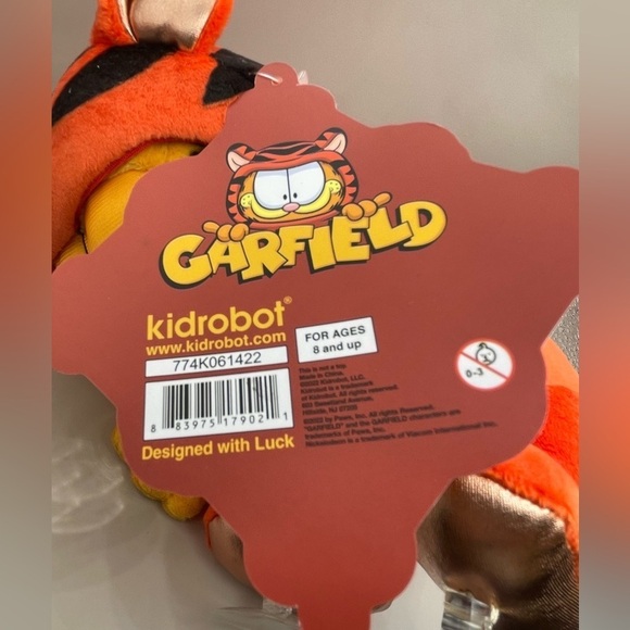 Kidrobot Garfield Year of the Tiger 8" Plush Window Clinger, NWT - Picture 10 of 13